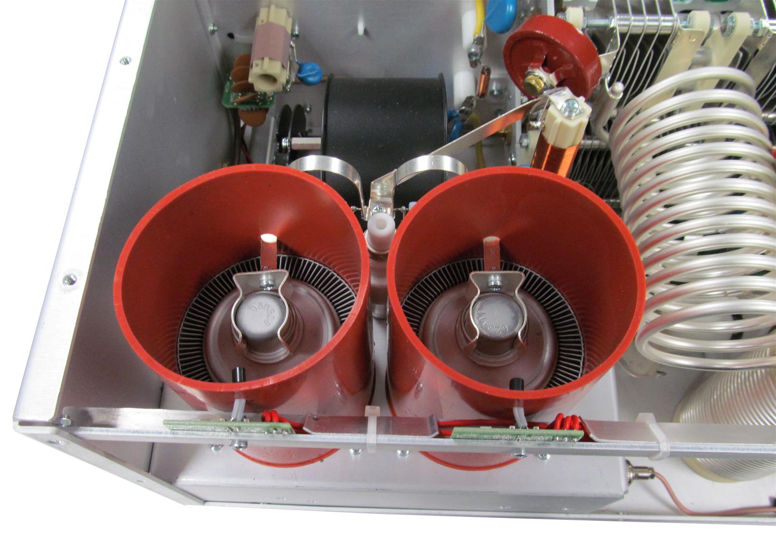 2000A 2000A Automatic HF Linear Amplifiers DX Engineering