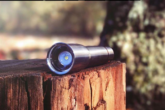 a25r weather resistant focusing rechargeable led flashlight Coast Products A25R Coast Products A25R Rechargeable Pure Beam Focusing  Flashlights