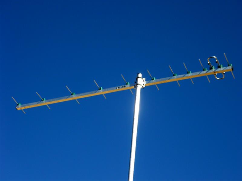 洋書 VHF and UHF Antennas IEE ean-r2010137_xl.jpg