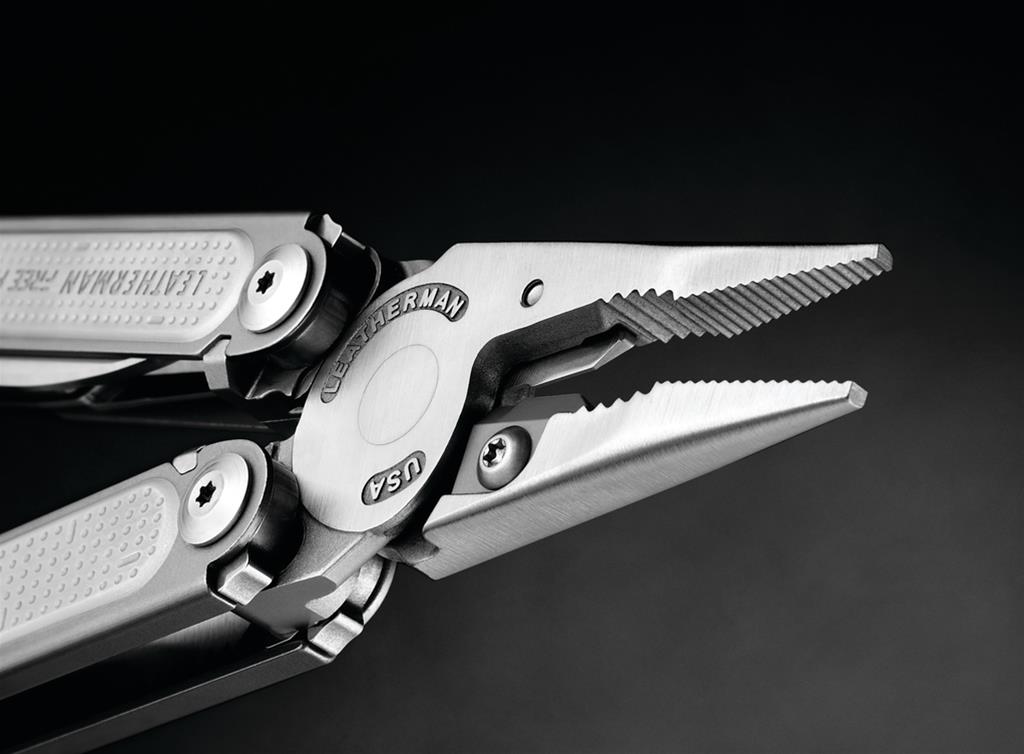 Leatherman 832636 Leatherman Free P2 Multi-Tools | DX Engineering