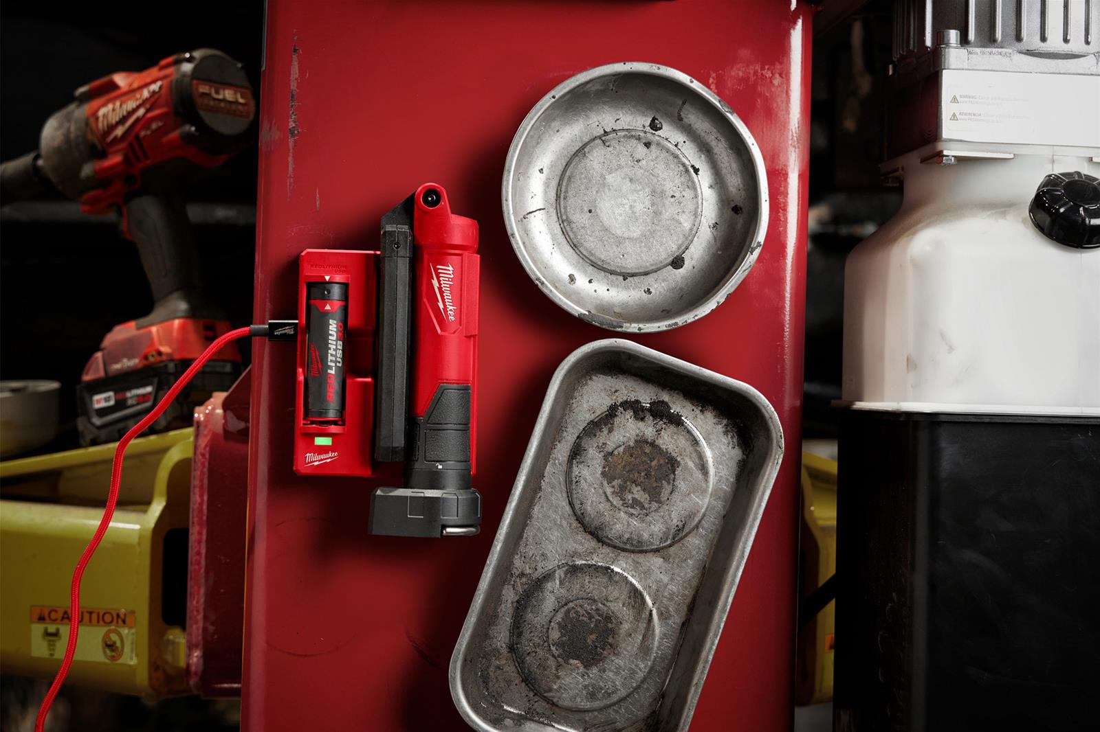 Milwaukee Tool 2128-22 Milwaukee REDLITHIUM USB Magnetic Stick