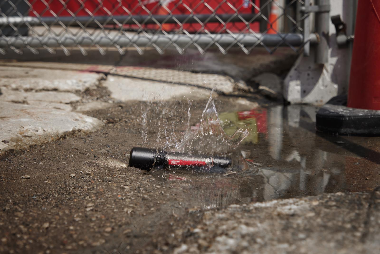 milwaukee 2162 flashlight FitseN Be Suitable for REDLITHIUM USB 2,000 Lumen Cordless Slide Focus Flashlight, Model# 2162-21 : Buy Online at Best Price in KSA This feature helps you quickly illuminate an area with an extra blast of light when it is needed Milwaukee 2161-21 USB Rechargeable 1100L