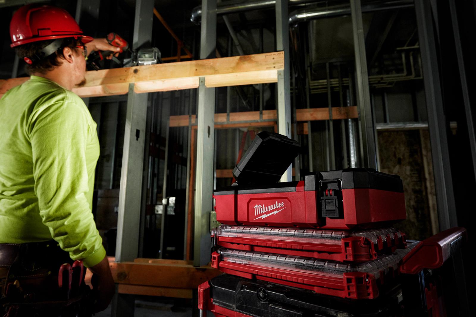 Milwaukee Tool 2356-20 Milwaukee M12 Spot Lights | DX Engineering