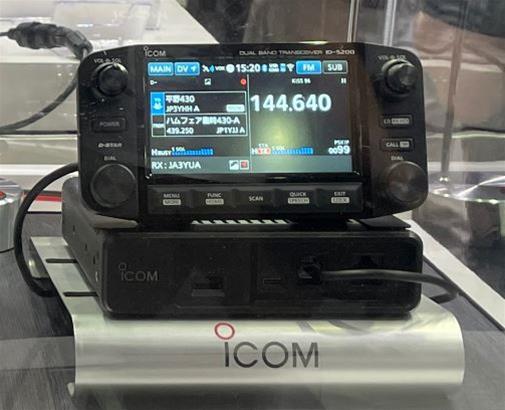 ICOM　IC-208D 　LOW~HI 5W,15W, 50W　現完動 ICOM IC-208D LOW~HI 5W,15W, 50W 現完動 ICOM IC-208D LOW~HI 5W,15W