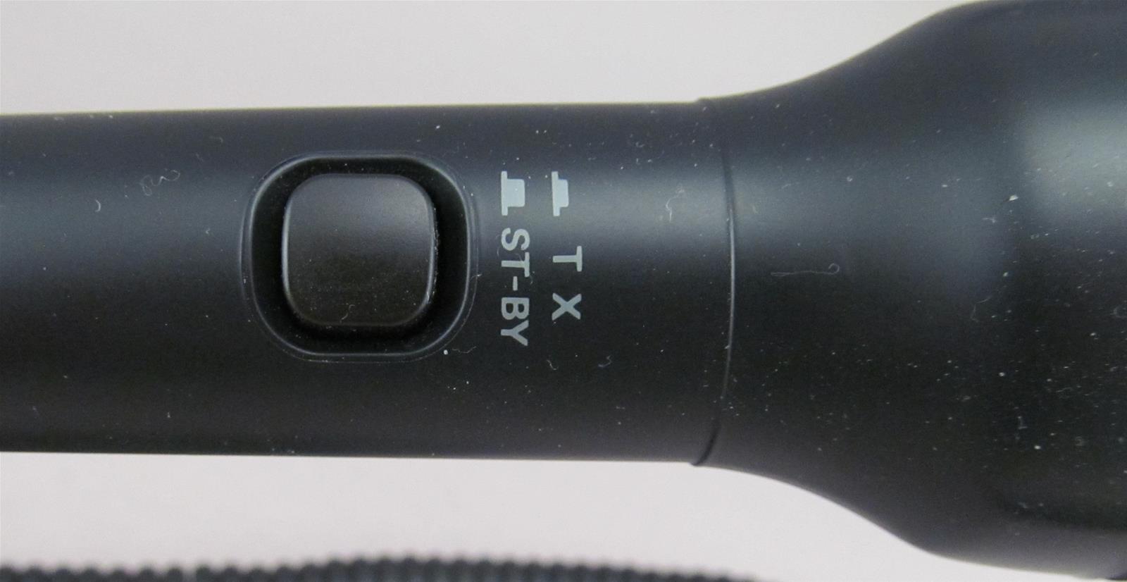 Yaesu MD-100A8X Yaesu MD-100A8X Dynamic Desk Microphones